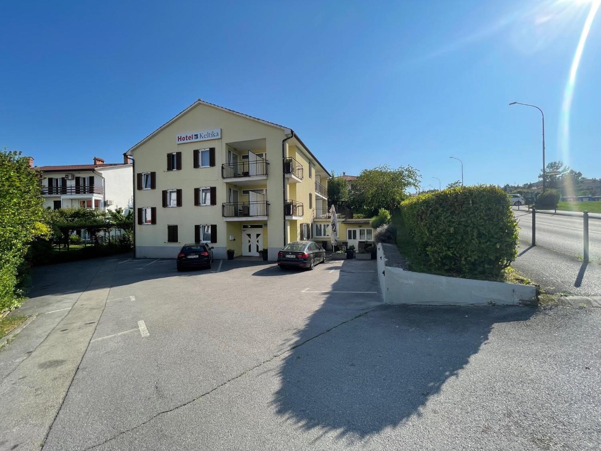 Garni Hotel Keltika Izola Eksteriør bilde