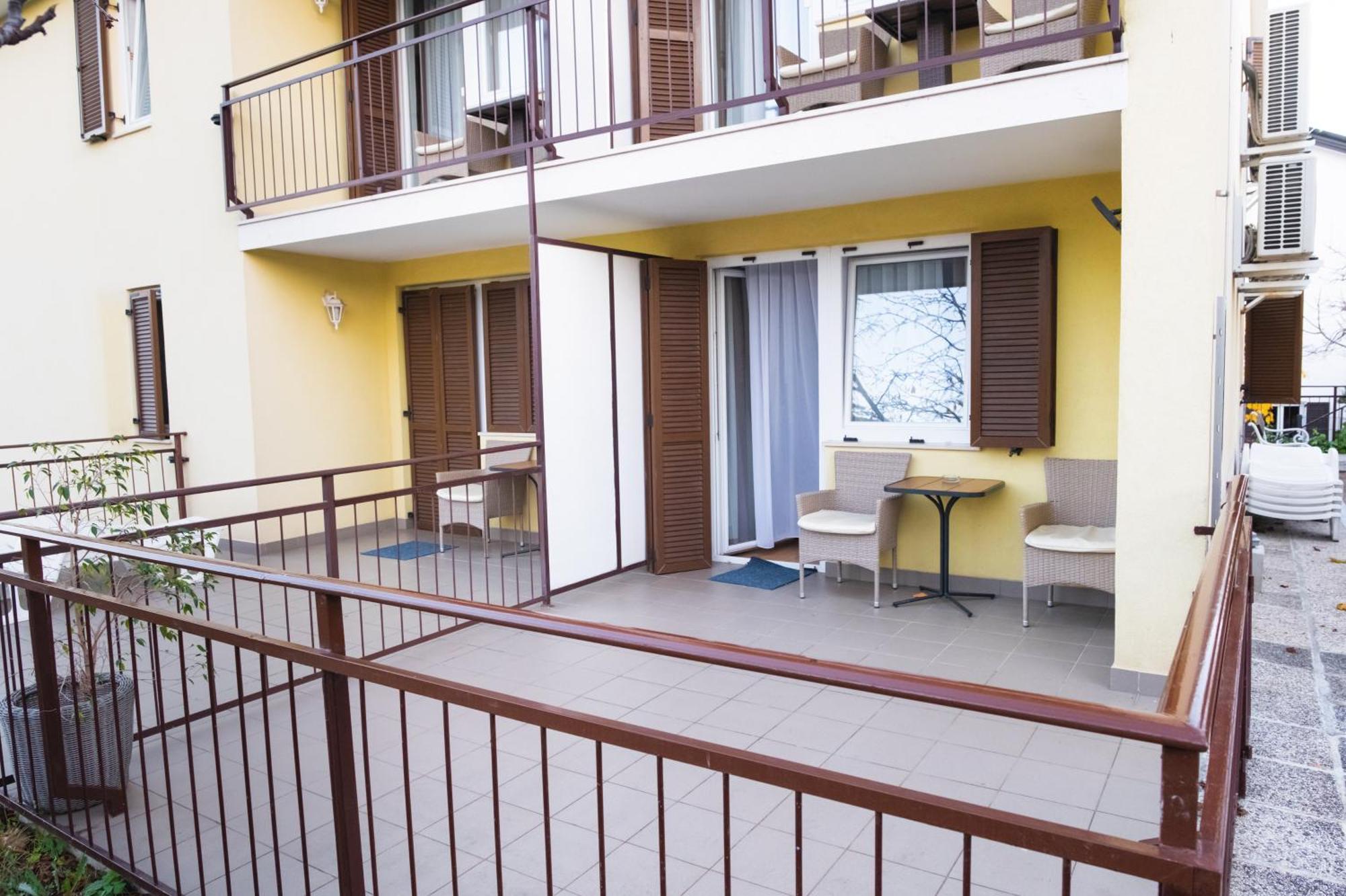 Garni Hotel Keltika Izola Eksteriør bilde