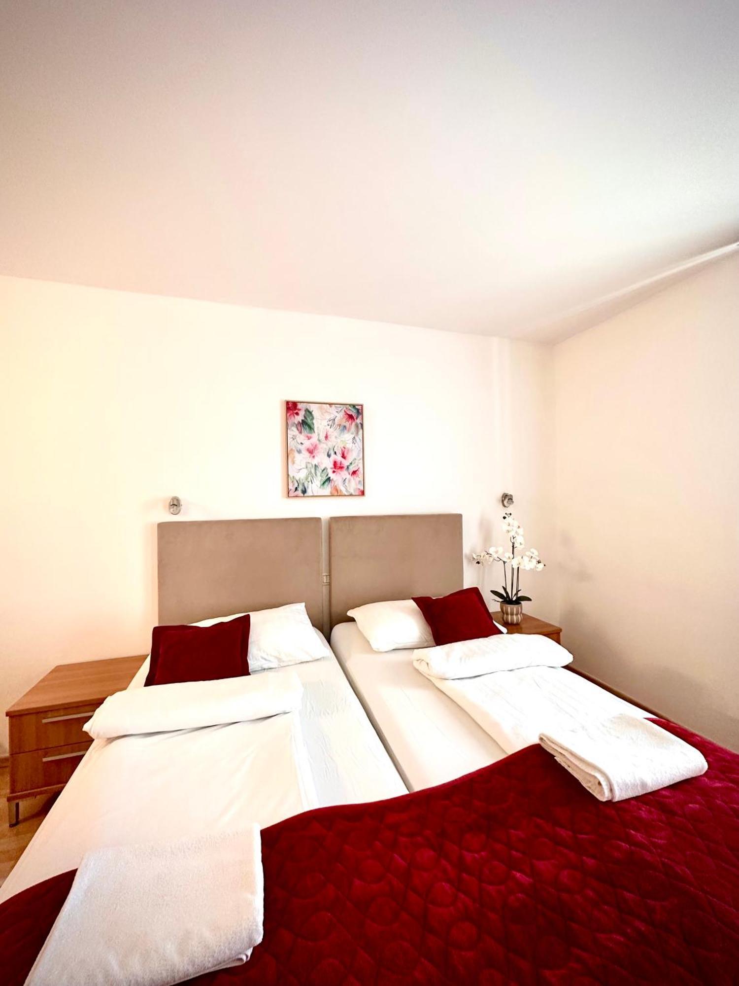 Garni Hotel Keltika Izola Eksteriør bilde