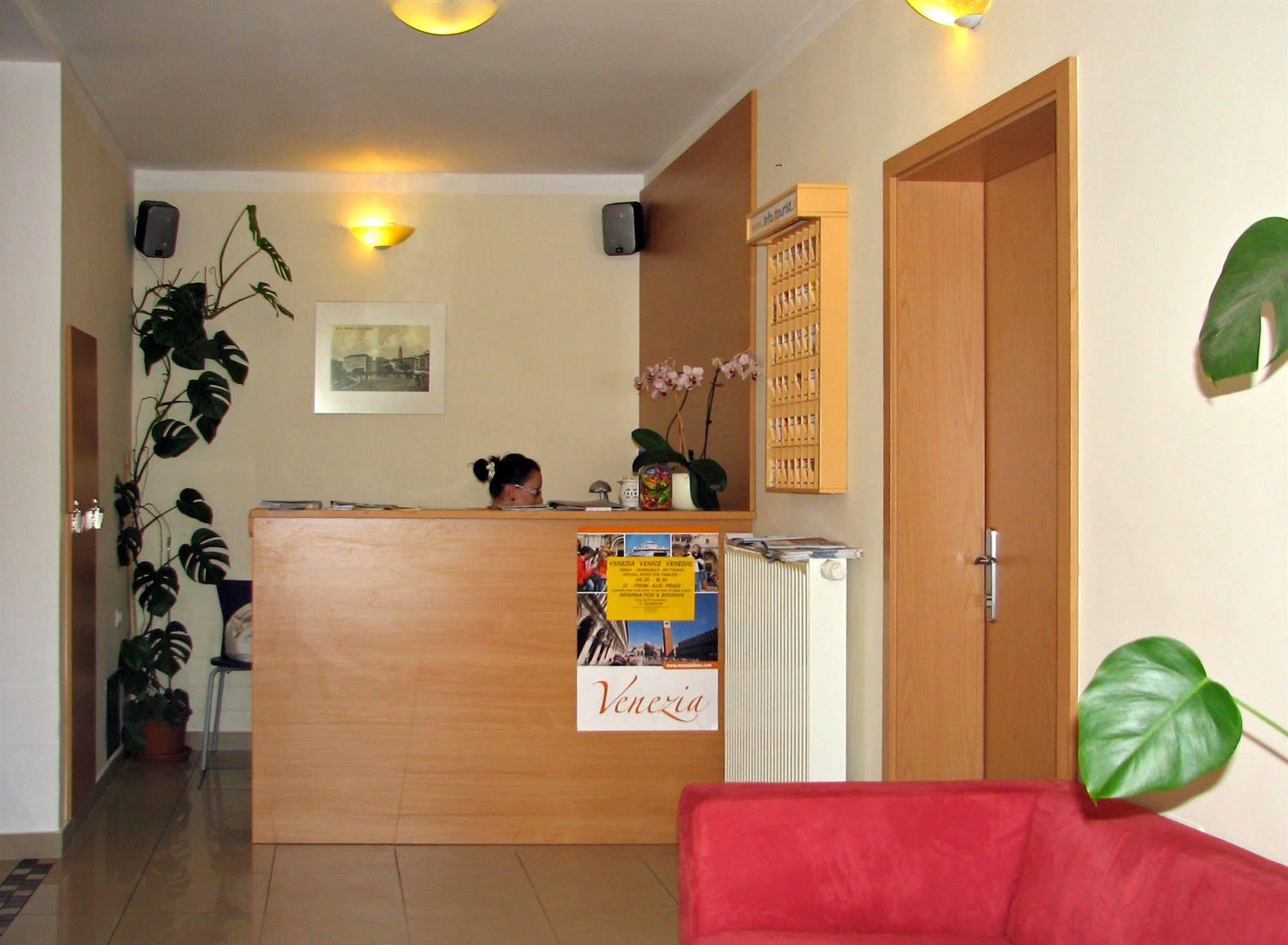 Garni Hotel Keltika Izola Eksteriør bilde